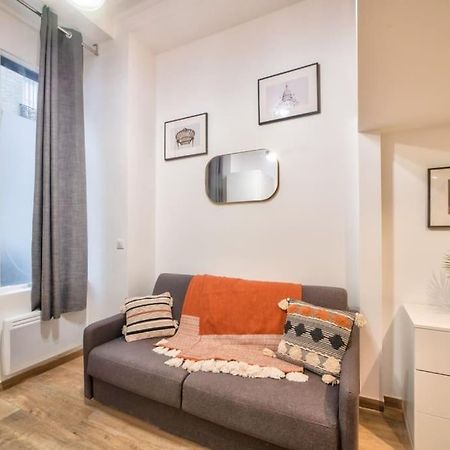 Bel Appartement Au Coeur De Montmartre Paris Exterior photo